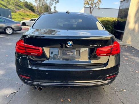 Used 2017 BMW 330i image 3