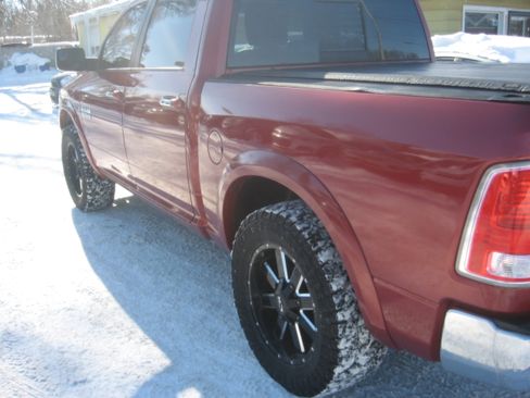 Used 2015 RAM 1500 Laramie image 6