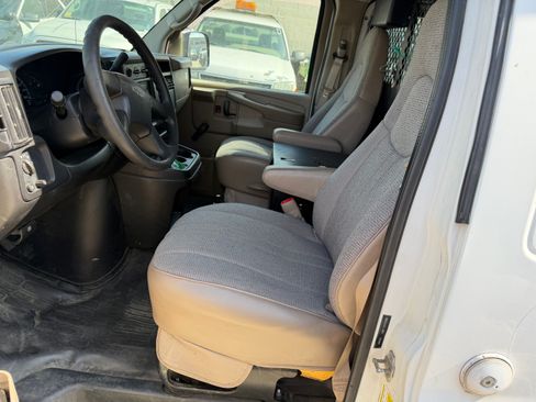 Used 2007 Chevrolet Express 2500 UNAVAIL RWD image 10