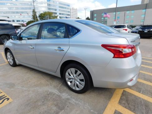 Used 2016 Nissan Sentra image 6