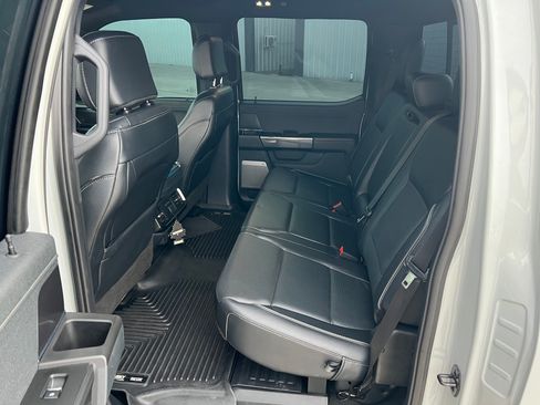 Used 2023 Ford F150 Lariat image 6