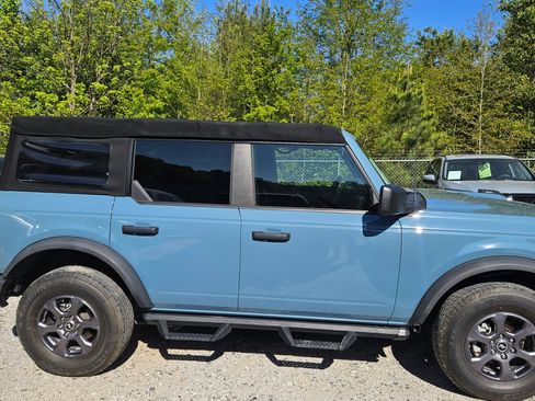 Used 2022 Ford Bronco AWD/4WD image 5