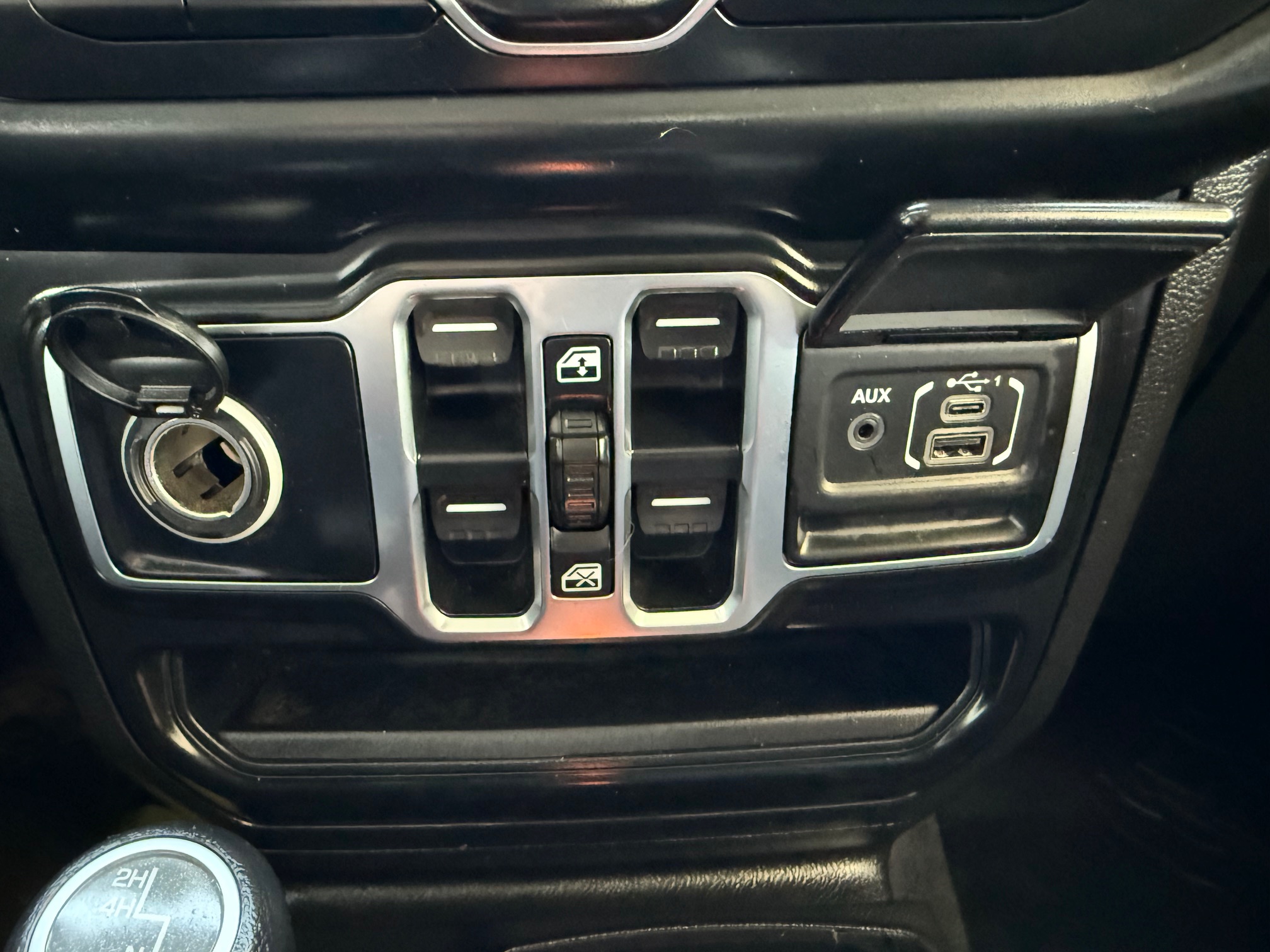 Used 2020 Jeep Wrangler 4WD Unlimited Sport image 18