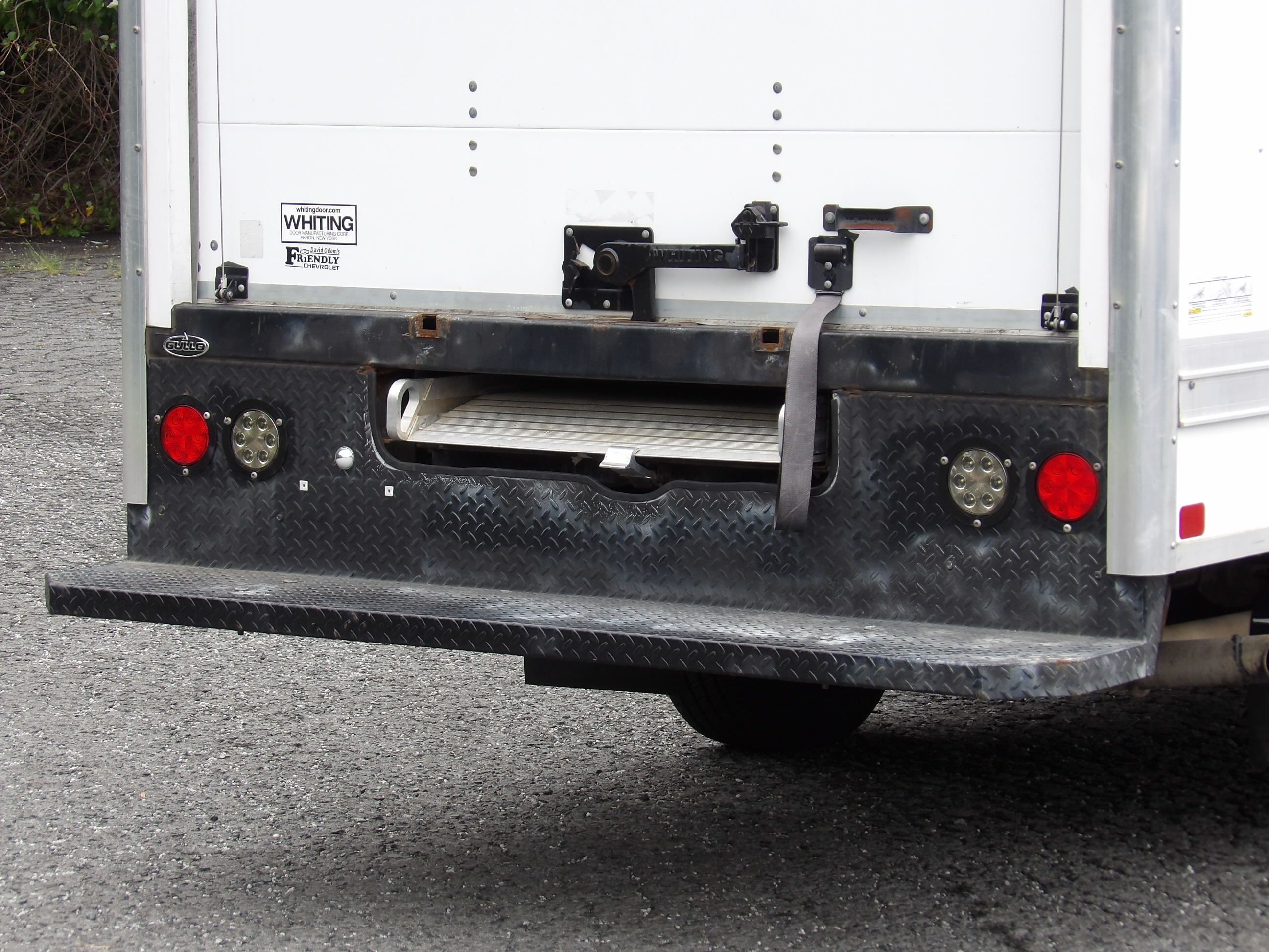 Used 2022 Chevrolet Express 3500 UNAVAIL RWD image 8