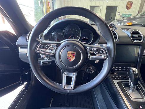 Used 2021 Porsche 718 Boxster GTS RWD image 12
