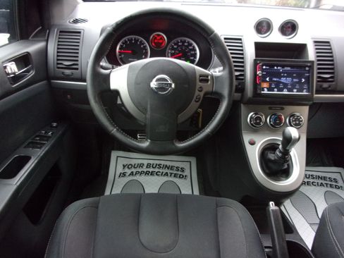 Used 2012 Nissan Sentra SE-R Spec V image 8