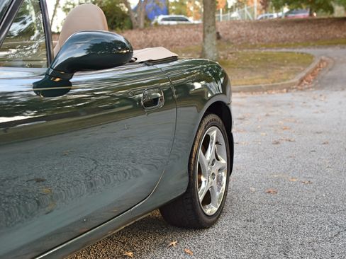 Used 2001 MAZDA MX-5 Miata Special Edition image 18