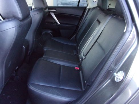 Used 2012 MAZDA MAZDA3 i Grand Touring image 9
