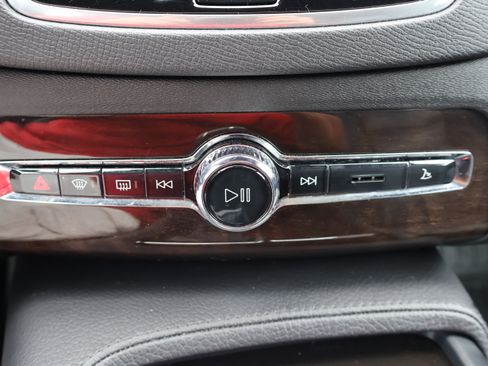 Used 2019 Volvo XC90 T6 Momentum image 25