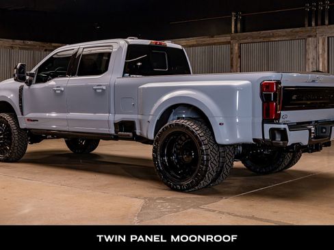 Used 2025 Ford F350 Platinum image 7