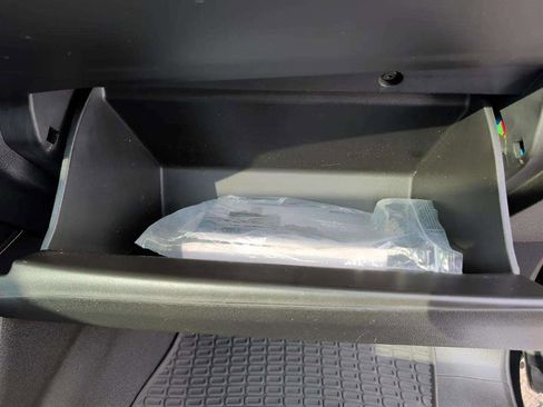 Used 2022 GMC Yukon XL SLT image 24