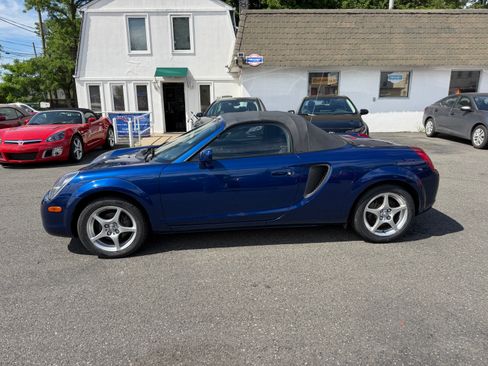 Used 2002 Toyota MR2 Spyder UNAVAIL RWD image 22