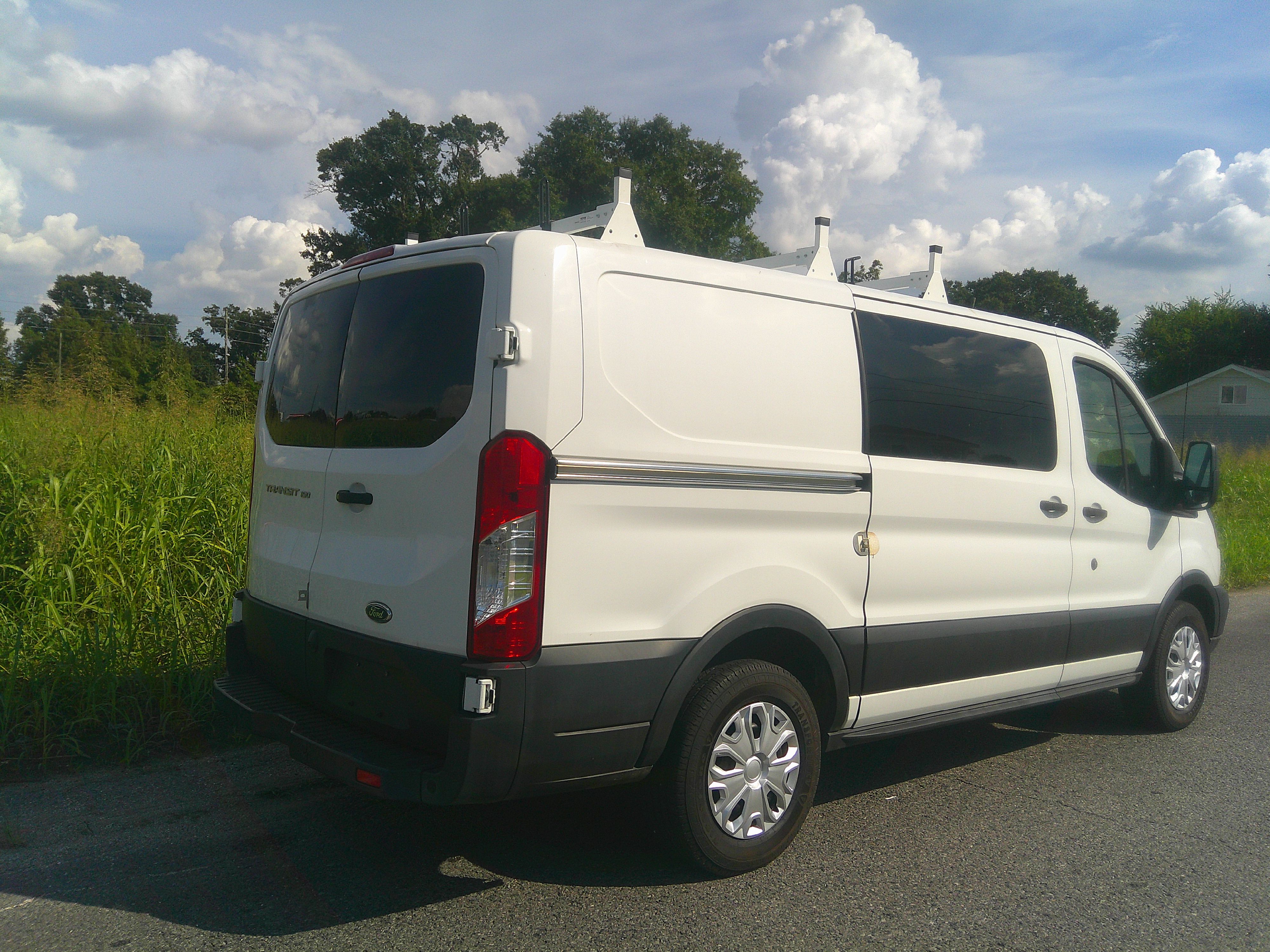 Used 2019 Ford Transit 150 130 Low Roof RWD image 2