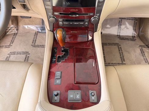 Used 2008 Lexus LS 460 image 12