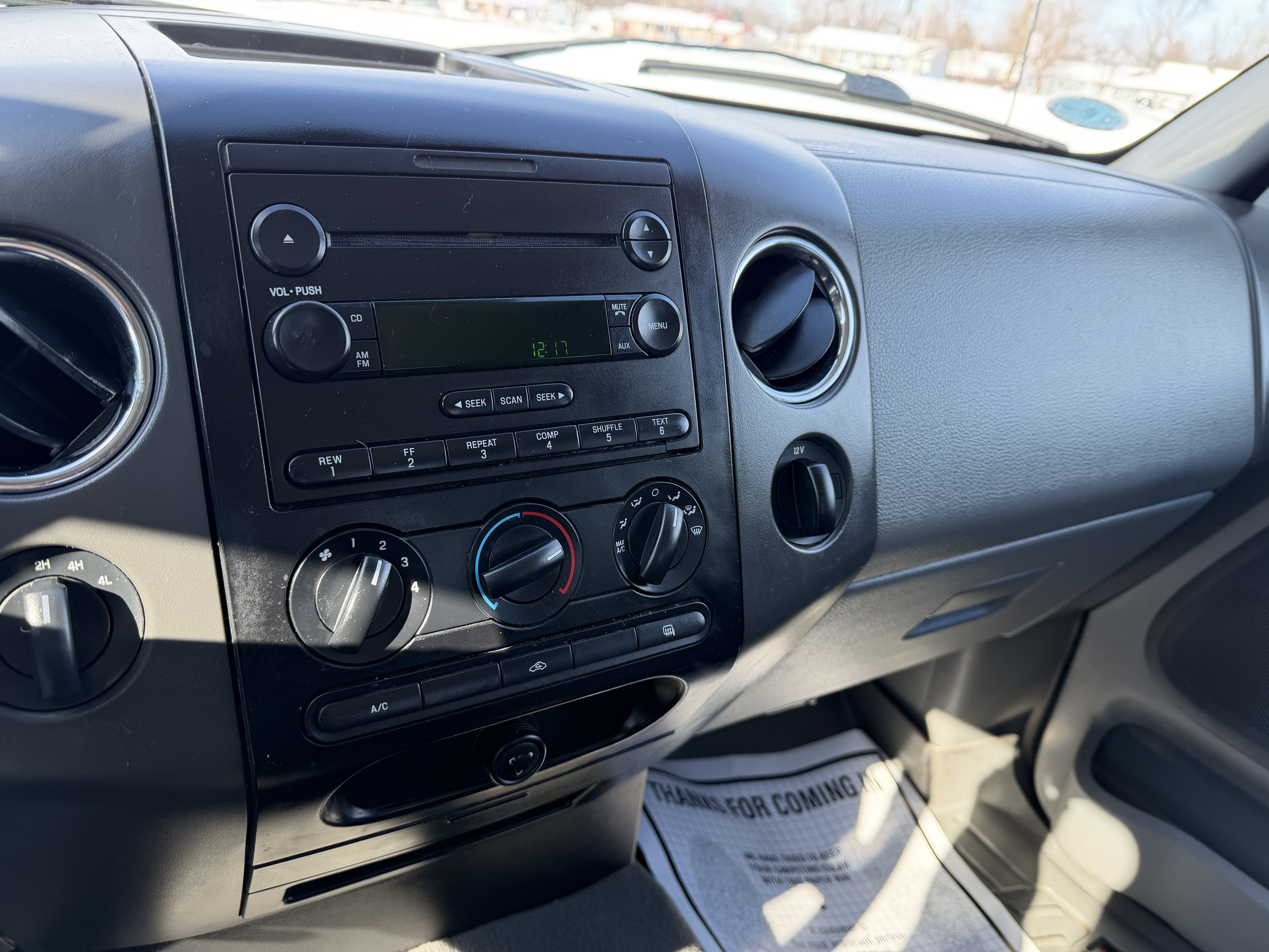 Used 2006 Cadillac DTS Sedan 4D FWD image 8
