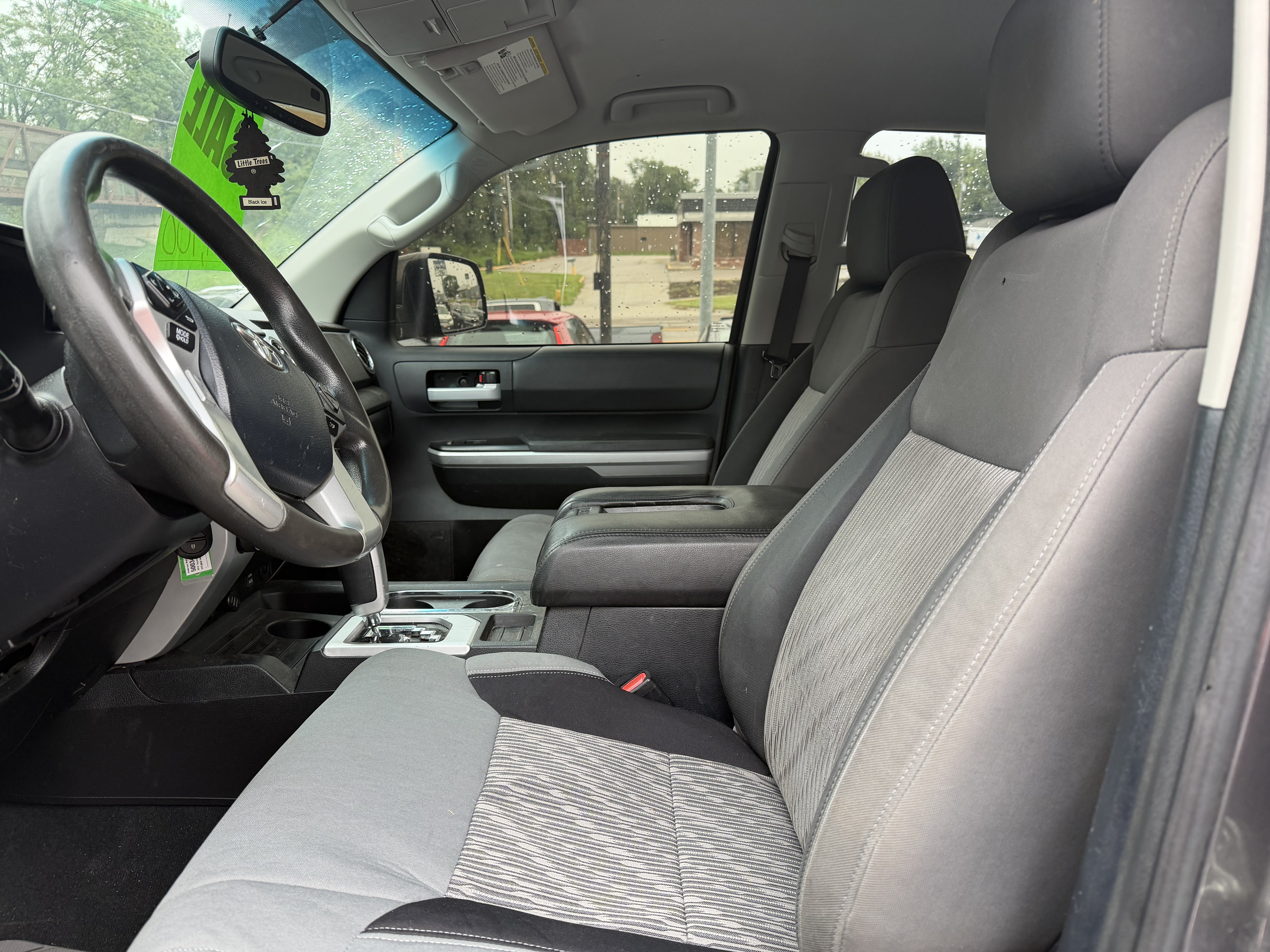 Used 2014 Toyota Tundra 4x4 Double Cab SR5 image 17