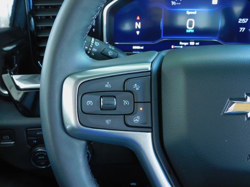 Used 2023 Chevrolet Silverado 1500 LT image 27