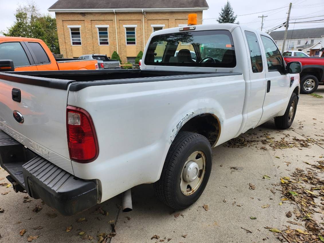 Used 2008 Ford F250 2WD SuperCab Super Duty image 9