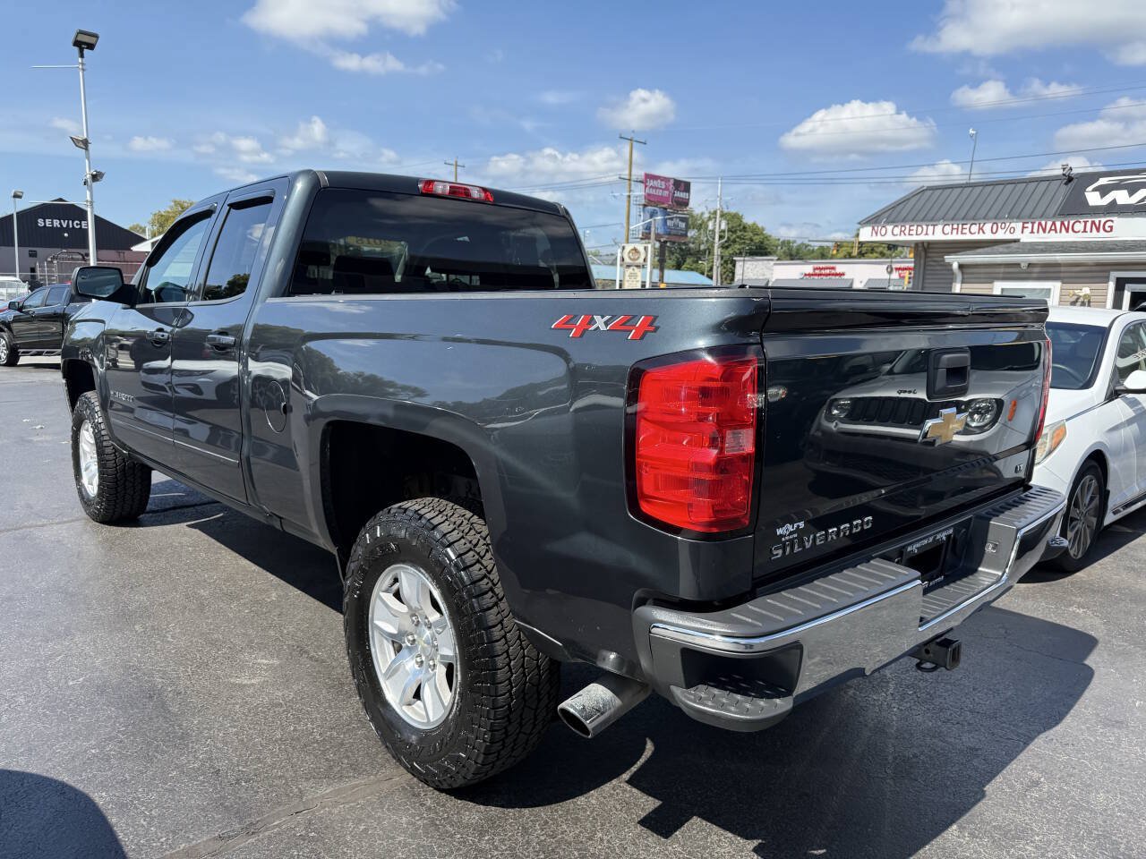 Used 2018 Chevrolet Silverado 1500 LT AWD/4WD image 7