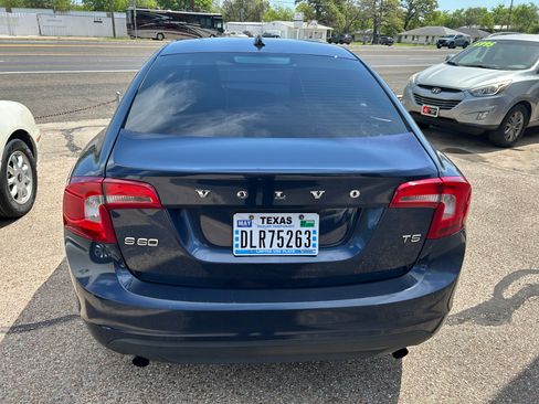 Used 2012 Volvo S60 T5 image 2