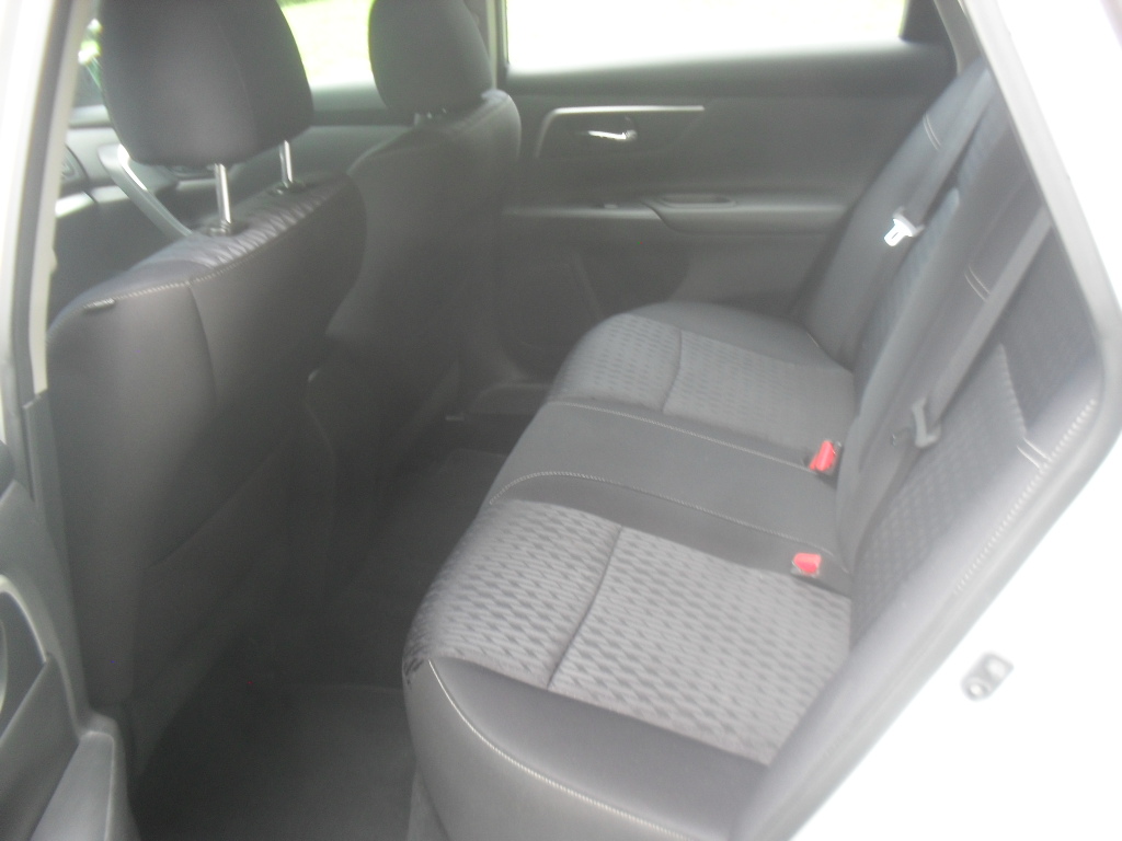 Used 2017 Nissan Altima 2.5 SV Sedan FWD image 9