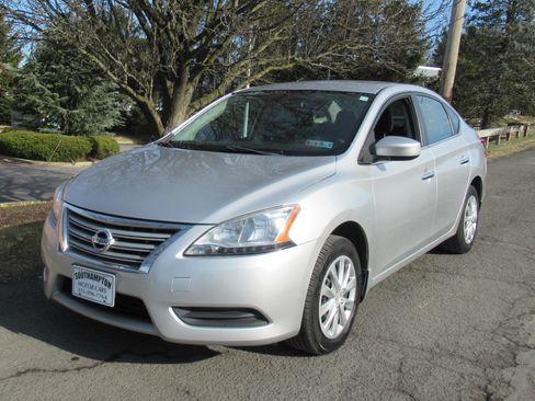 Used 2015 Nissan Sentra SV image 1