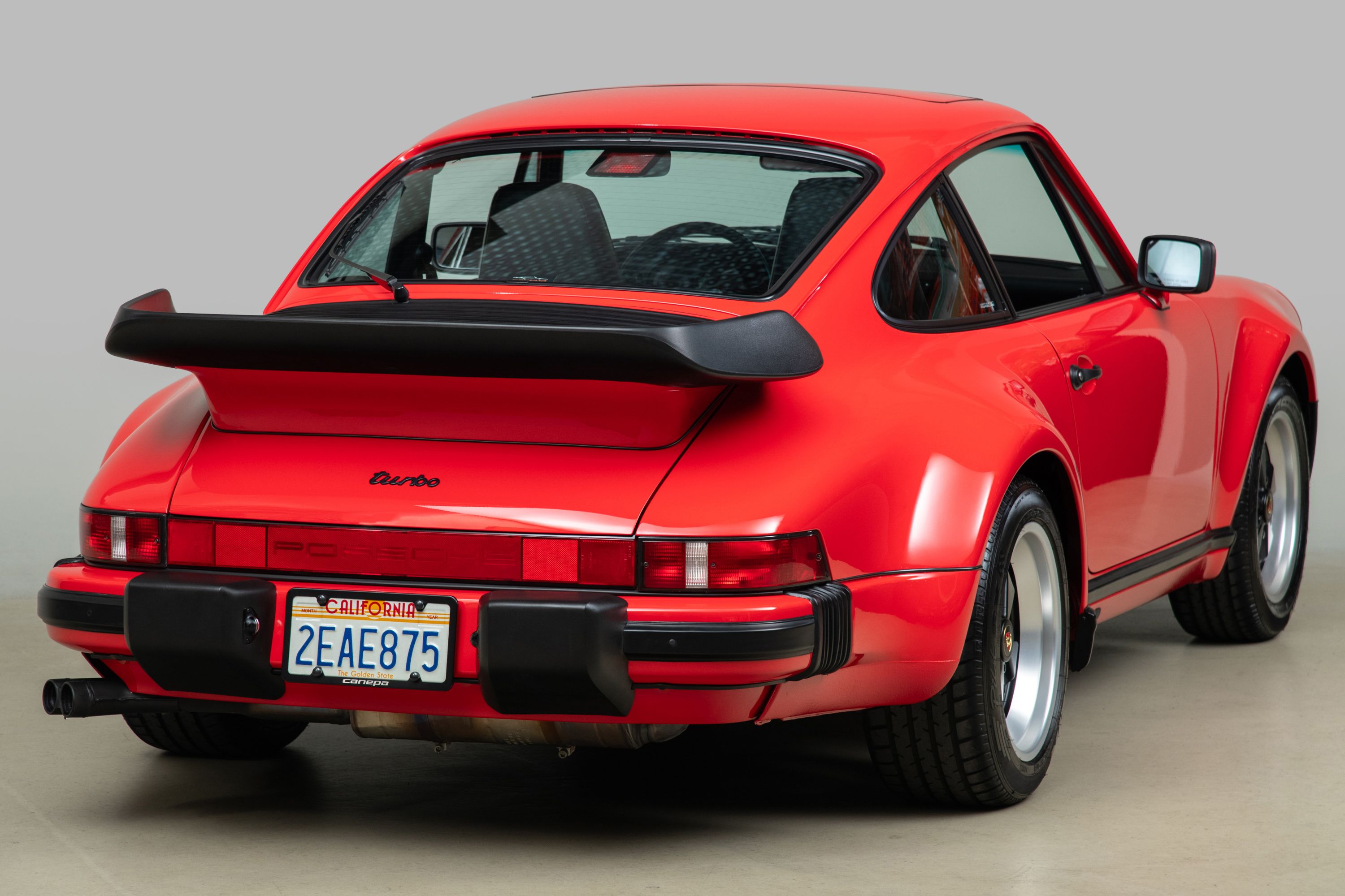 Used 1988 Porsche 911 Turbo Coupe RWD image 8