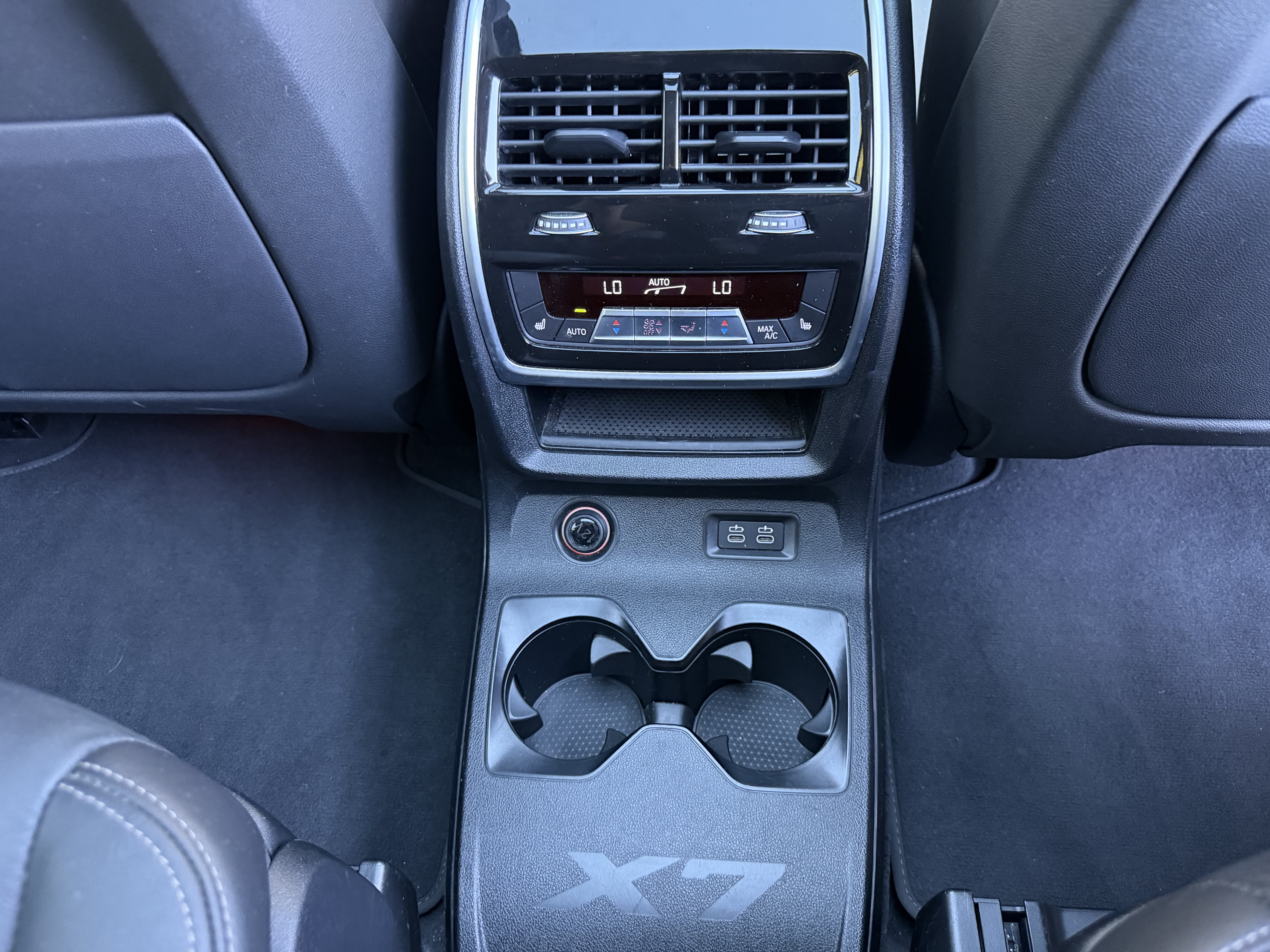 Used 2022 BMW X7 xDrive40i AWD/4WD image 30