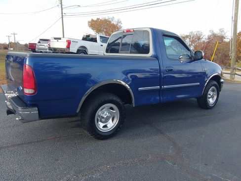 Used 1997 Ford F150 XLT image 2