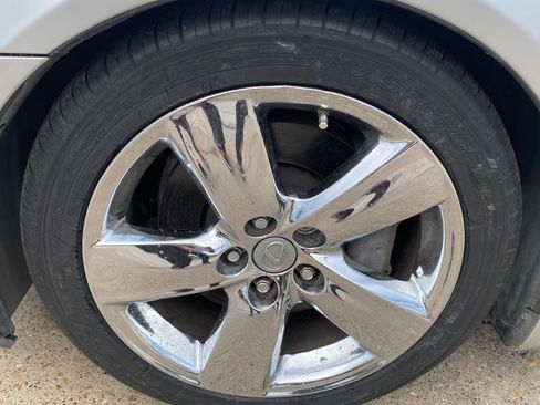 Used 2010 Lexus LS 460 Luxury image 9