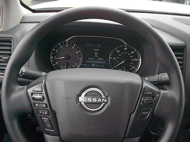 Used 2024 Nissan Frontier S RWD image 19