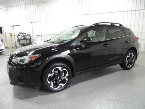 Used 2021 Subaru Crosstrek 2.5i Limited AWD/4WD image 3
