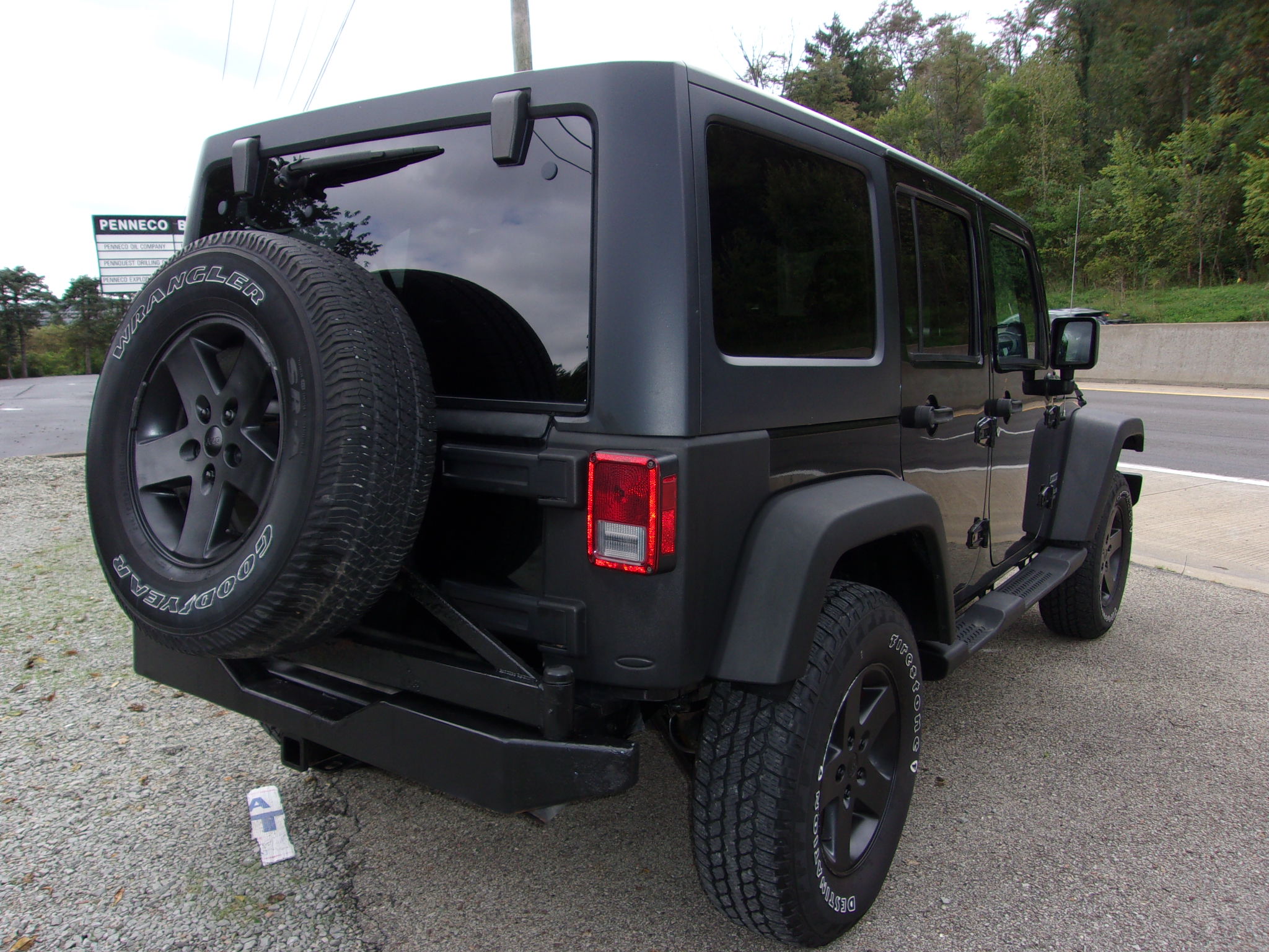 Used 2013 Jeep Wrangler 4WD Unlimited Sport image 4