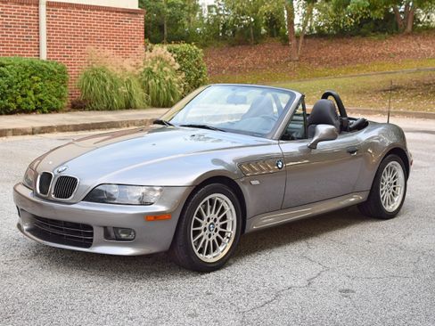 Used 2002 BMW Z3 3.0i image 2