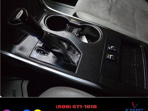 Used 2016 Toyota Camry XSE image 10