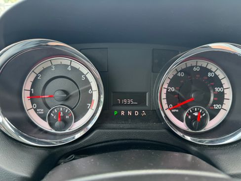 Used 2020 Dodge Grand Caravan SE image 9