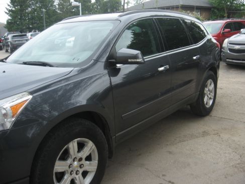 Used 2012 Chevrolet Traverse AWD LT w/ 1LT image 1