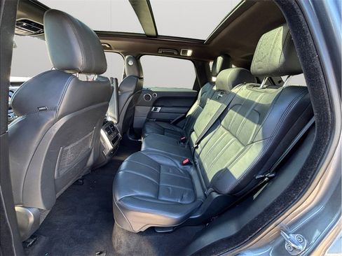 Used 2016 Land Rover Range Rover Sport HSE image 41
