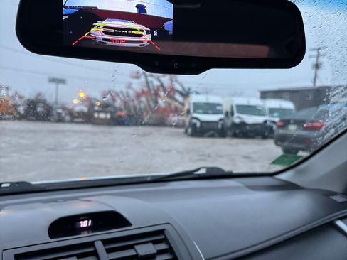 Used 2013 Toyota Camry LE image 19