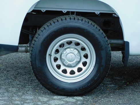 Used 2023 Chevrolet Silverado 1500 W/T image 7