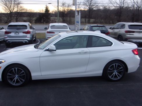 Used 2019 BMW 230i image 18