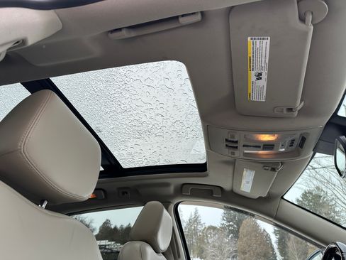 Used 2011 Cadillac SRX Performance image 15