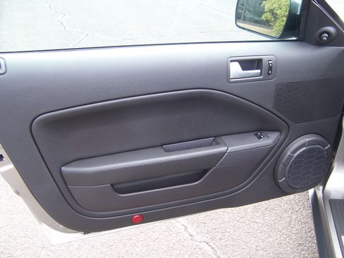 Used 2008 Ford Mustang Shelby GT500 image 9