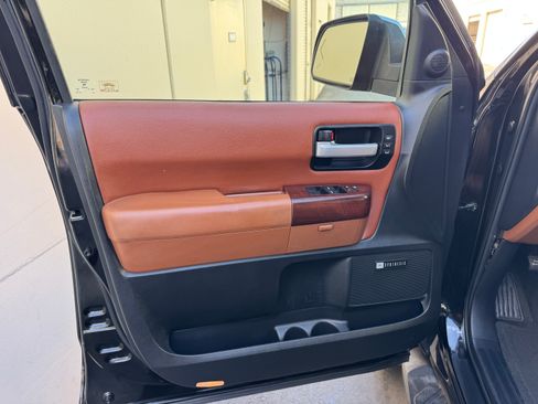 Used 2012 Toyota Sequoia Platinum image 15