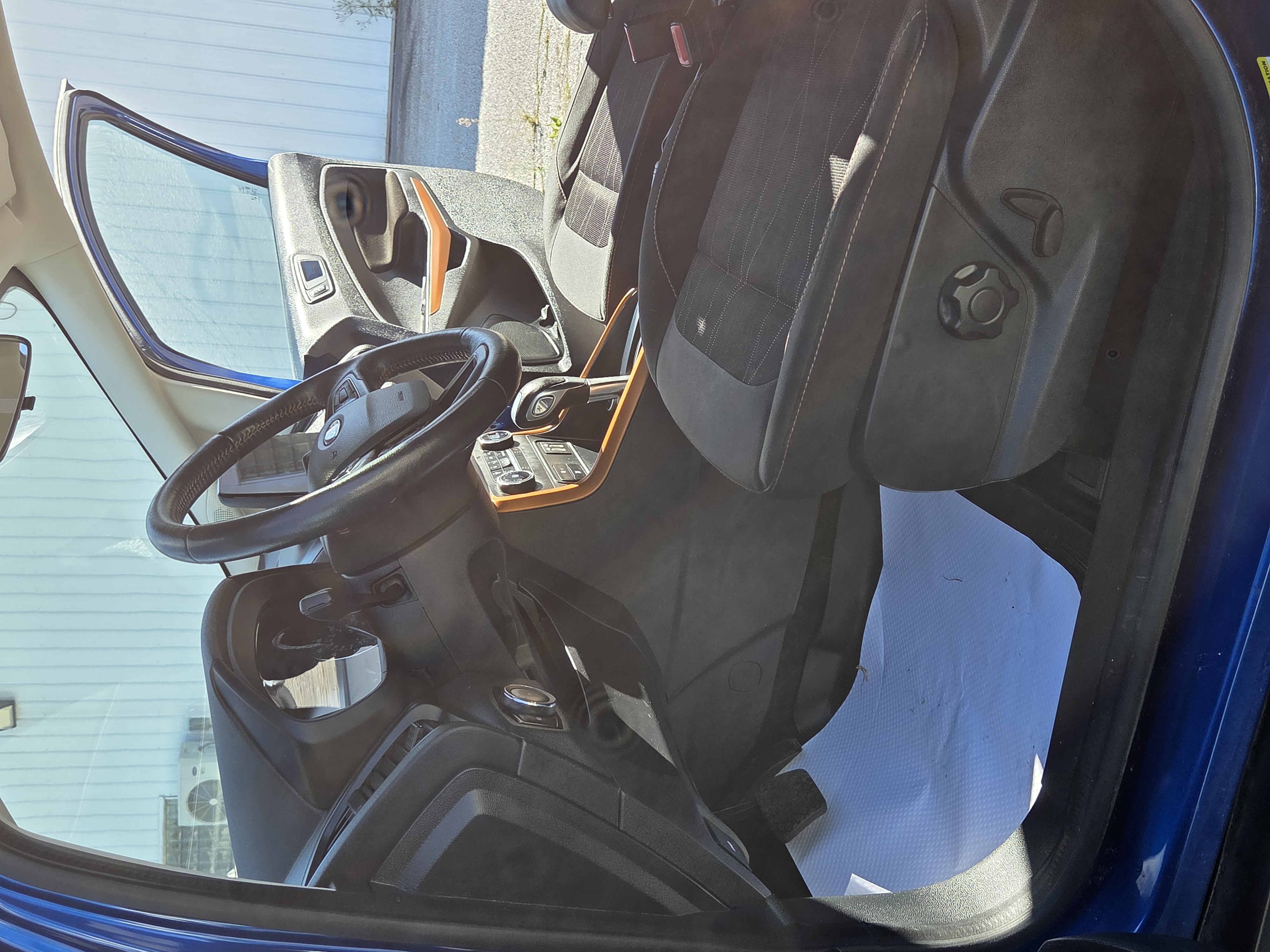 Used 2021 Ford EcoSport 4WD SE image 3