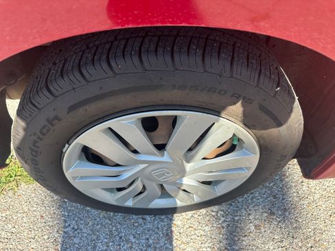 Used 2015 Honda Fit LX image 7