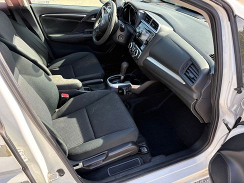 Used 2019 Honda Fit LX image 9