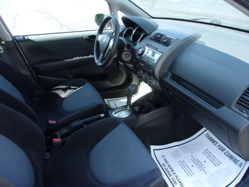 Used 2008 Honda Fit image 4