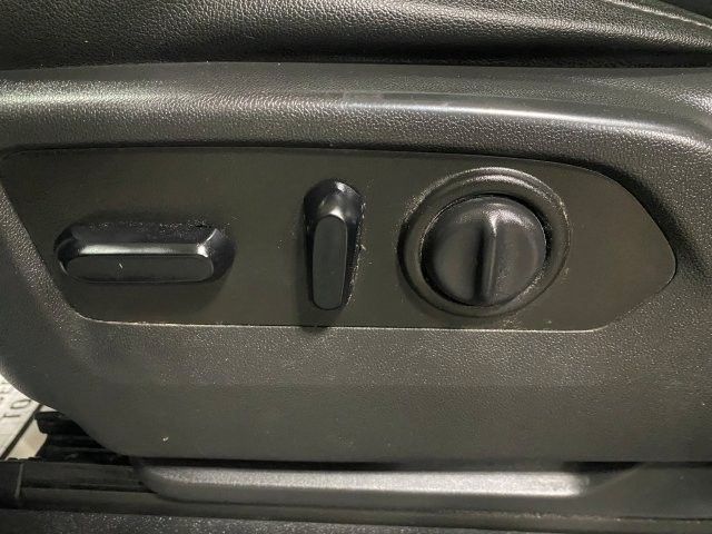 Used 2019 GMC Sierra 1500 4x4 Crew Cab SLT image 10