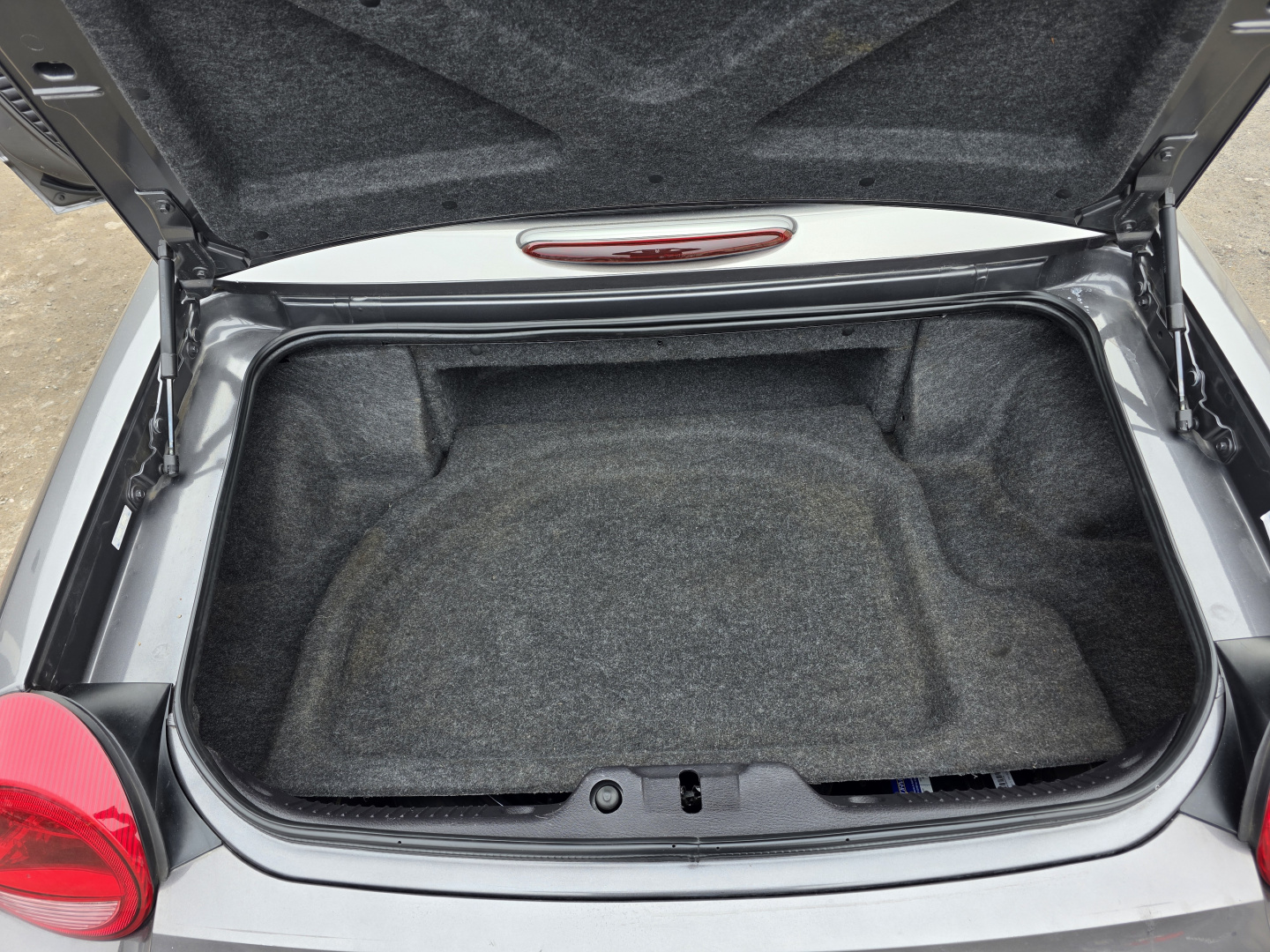 Used 2003 Ford Thunderbird UNAVAIL RWD image 12